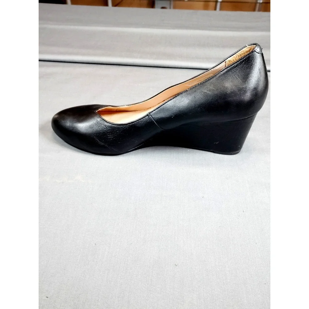 Vionic Women 10 Black Leather Wedge Pumps Orthaheel 7 Casual Goth Comfort Shoes*